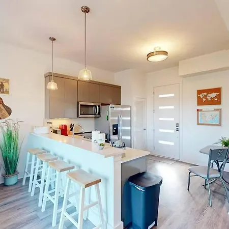 Chic 1Br Condo Near Broadway & Music Row